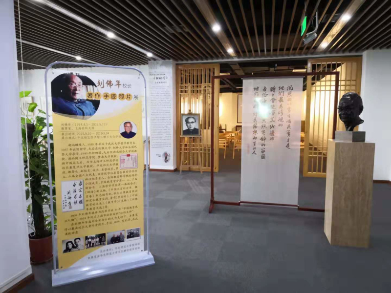 此图像的alt属性为空;文件名为02.jpg